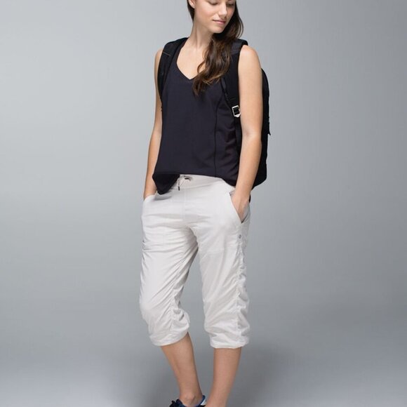 Lululemon Studio Crop *Liner Dune- Lined Athletic Joggers- Size 6 - Picture 1 of 16